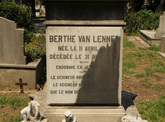 Detail grafmonument